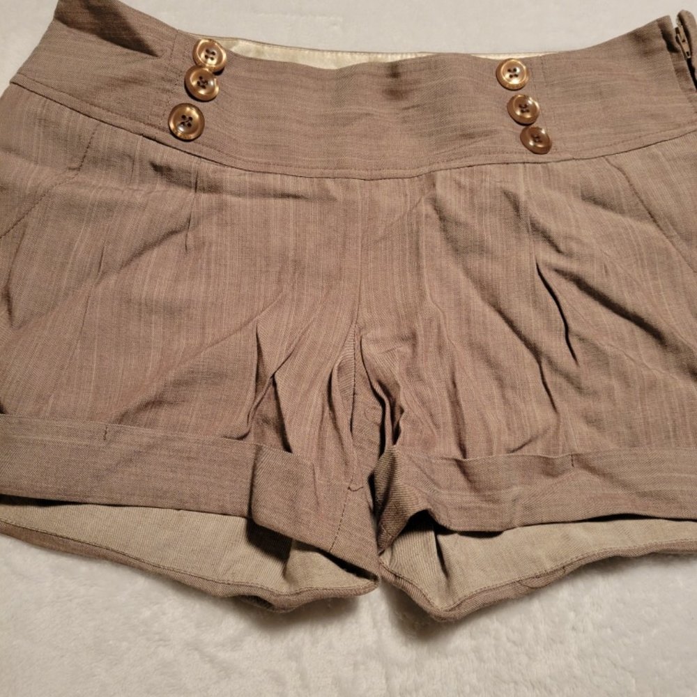 Guess Beige Shorts
